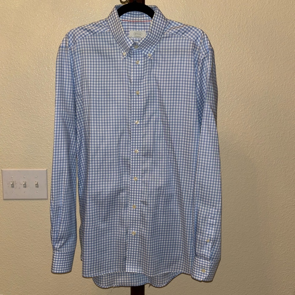 Eaton men’s button down dress shirt